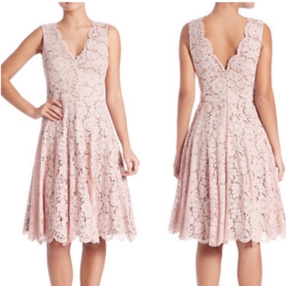 Vera Wang | Dresses | Vera Wang Scalloped Lace Dress | Poshmark
